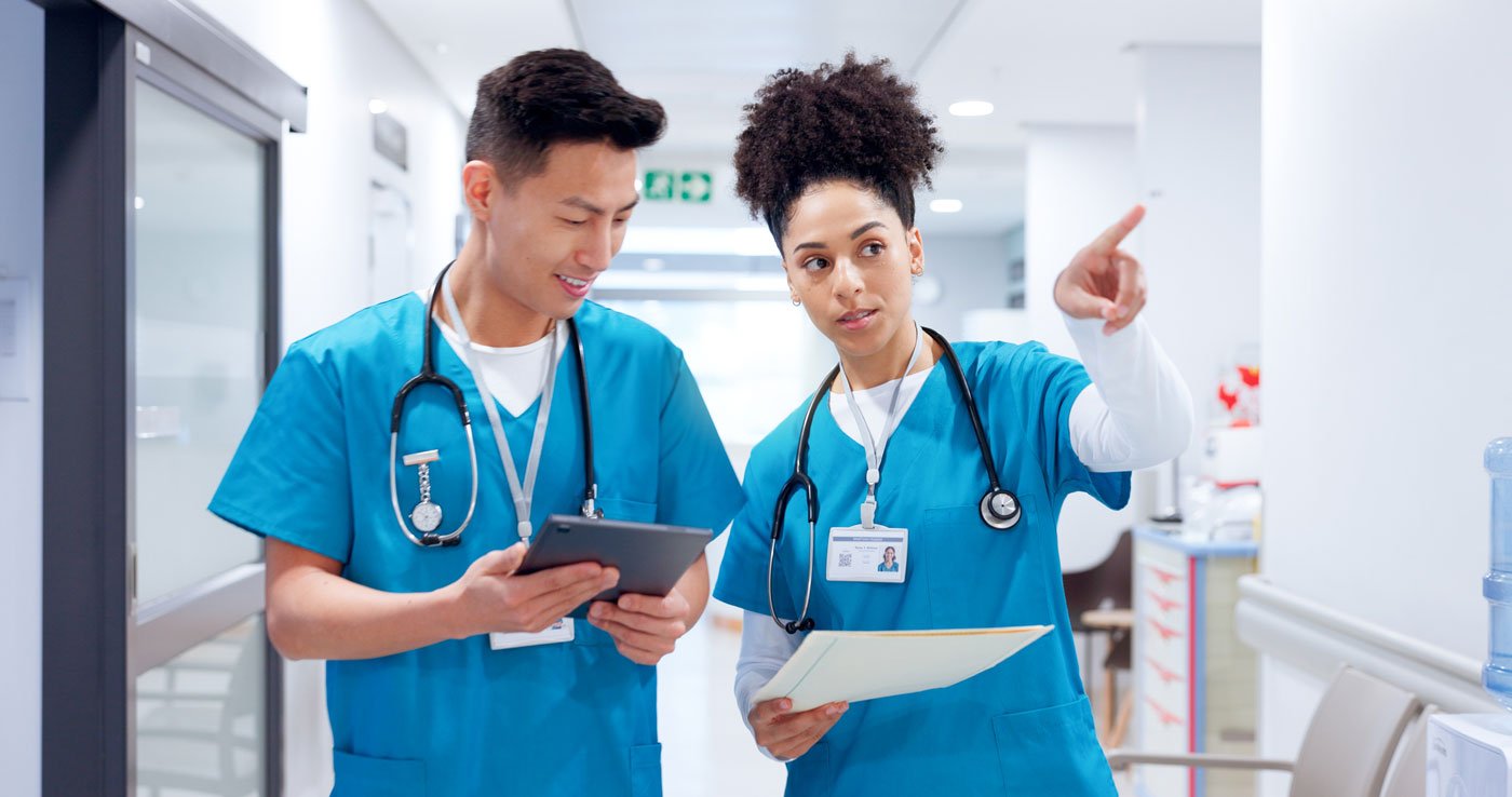 teamwork-people-surgeon-tablet-planning-medical-test-talking-appointment-booking-walking-research-doctors-with-touchscreen-online-report-schedule-health-app-hospital